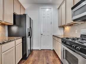 5976 Kansas Street, Houston TX 77007