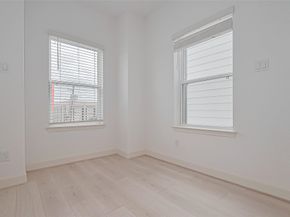 1611 Regents Court, Houston TX 77055