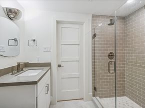 3609 Meadow Lake Lane, Houston TX 77027