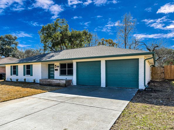 5619 Effingham Drive, Houston TX 77035