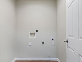 7310 Arnim Street, Houston TX 77087