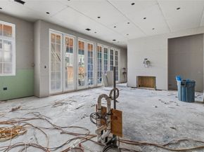 10 Courtlandt Place, Houston TX 77006