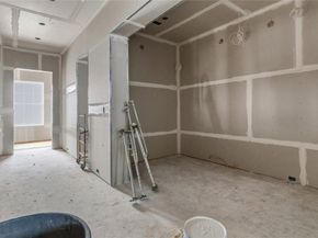 10 Courtlandt Place, Houston TX 77006