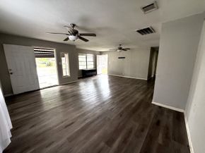 10341 Caxton Street, Houston TX 77016