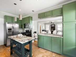 721 E 16th Street, Houston TX 77008