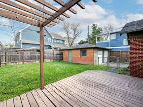 721 E 16th Street, Houston TX 77008