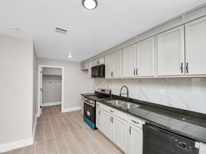 5903 Belneath Street, Houston TX 77033