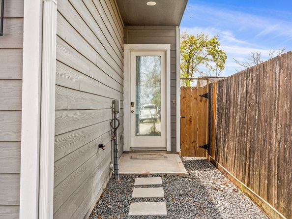 802 Berry Sage Lane, Houston TX 77022