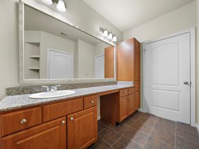 1711 Old Spanish Trail 218, Houston TX 77054