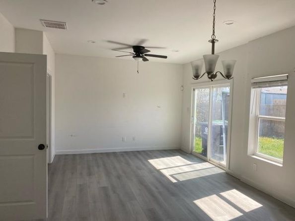 4007 King Street, Houston TX 77026