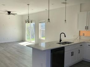 4007 King Street, Houston TX 77026