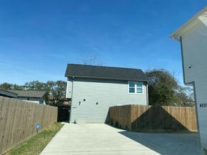 4007 King Street, Houston TX 77026