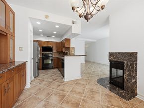 7350 Kirby Drive 18, Houston TX 77030