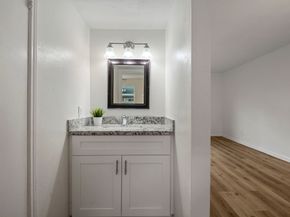 1701 Upland Drive 114, Houston TX 77043