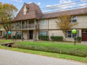 1701 Upland Drive 114, Houston TX 77043