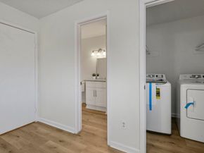 1701 Upland Drive 114, Houston TX 77043