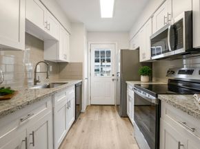 1701 Upland Drive 114, Houston TX 77043