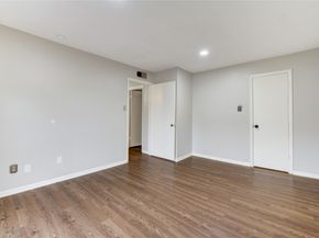 8519 Hearth Drive 28, Houston TX 77054