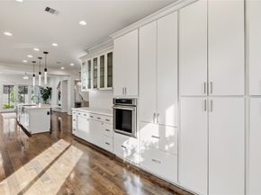 6011 Burgoyne Road A, Houston TX 77057