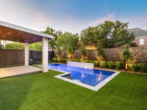 6011 Burgoyne Road A, Houston TX 77057