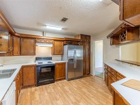 20089 Split Oak Drive, New Caney TX 77357