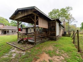 20089 Split Oak Drive, New Caney TX 77357