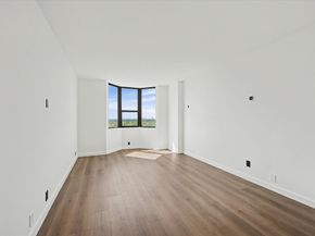 651 Bering Drive 1903, Houston TX 77057
