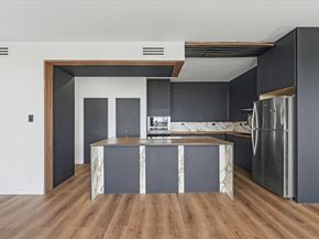 651 Bering Drive 1903, Houston TX 77057