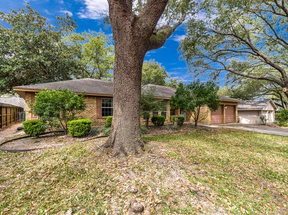 31307 Antonia Lane, Tomball TX 77375