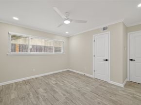 9642 Meadowglen Lane, Houston TX 77063