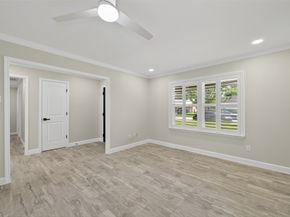 9642 Meadowglen Lane, Houston TX 77063