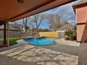 1402 Bittersweet Drive, Richmond TX 77406