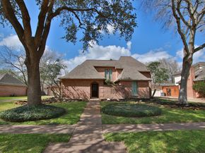 1402 Bittersweet Drive, Richmond TX 77406