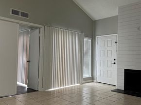 6103 Ludington Drive 4942, Houston TX 77035