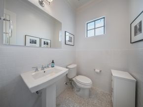 4824 La Branch St B, Houston TX 77004