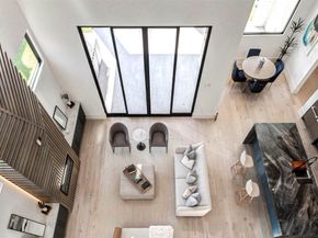 207 W 33rd Street, Houston TX 77018