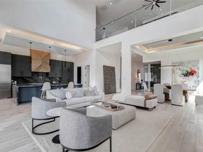 207 W 33rd Street, Houston TX 77018