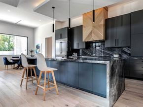 207 W 33rd Street, Houston TX 77018