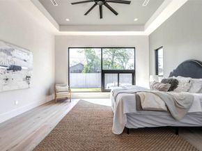 207 W 33rd Street, Houston TX 77018