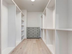 207 W 33rd Street, Houston TX 77018