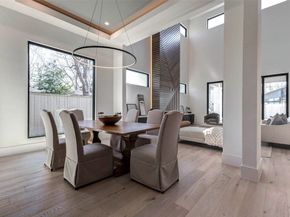 207 W 33rd Street, Houston TX 77018