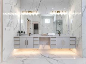 207 W 33rd Street, Houston TX 77018