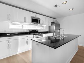 1330 Rosalie Street, Houston TX 77004