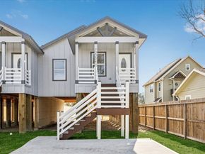 7222 Philibert Lane A/B, Houston TX 77028