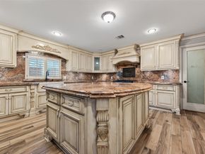 5422 Willowbend Boulevard, Houston TX 77096