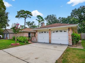 7259 Shady Arbor Lane, Houston TX 77040