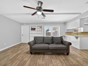 7259 Shady Arbor Lane, Houston TX 77040