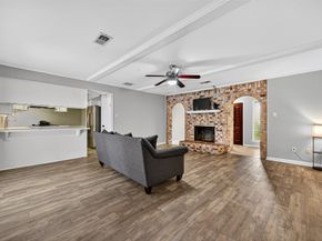 7259 Shady Arbor Lane, Houston TX 77040