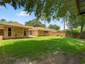 7259 Shady Arbor Lane, Houston TX 77040
