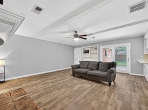 7259 Shady Arbor Lane, Houston TX 77040